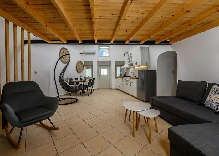 Angeleve Villa With Private Jacuzzi